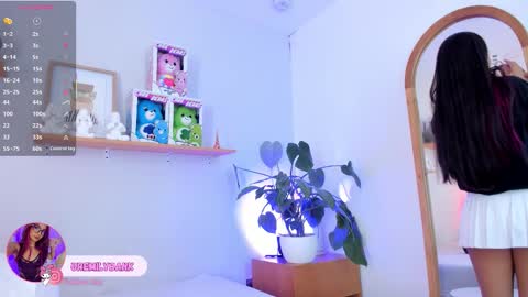 Emily Bank online show from 11/07/25, 02:17