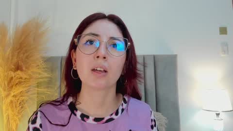 Snapshot of emilyywatson chatting on 01/17/25, 11:38 Emilyy Watson online show from 01/17/25, 11:38