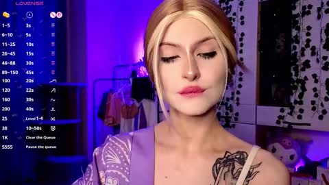 emimiy online show from 11/10/25, 03:16