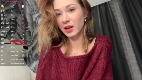 Nadya online show from 10/31/25, 08:21