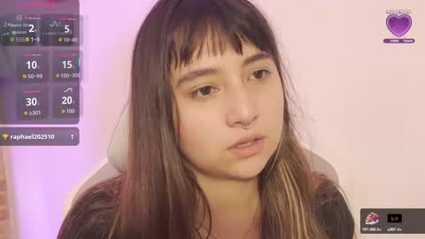 Snapshot of emitaa17228 chatting on 10/28/25, 08:33 emma online show from 10/28/25, 08:33