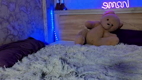 Emma online show from 12/29/24, 05:21