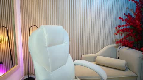 emma__walkerr_ online show from 10/08/25, 07:22