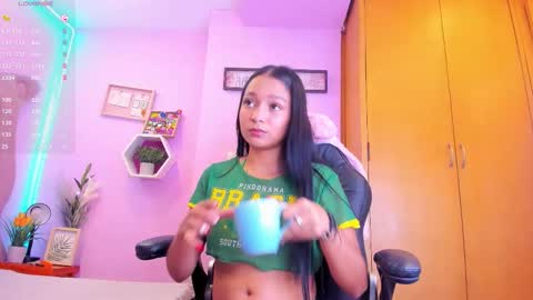 Emma Anturin online show from 10/20/25, 08:53