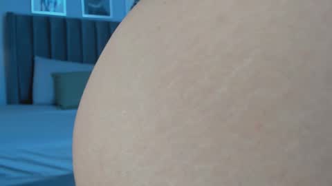 Emma online show from 11/16/25, 12:33