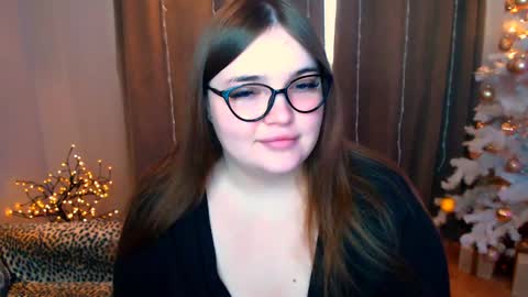 Snapshot of emma_dorn chatting on 12/12/24, 11:07 Eva online show from 12/12/24, 11:07