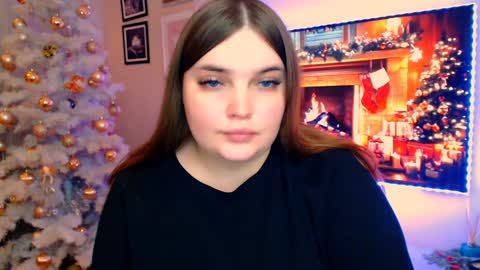 Snapshot of emma_dorn chatting on 12/23/24, 06:16 Eva online show from 12/23/24, 06:16