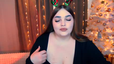 Snapshot of emma_dorn chatting on 12/25/24, 06:31 Eva online show from 12/25/24, 06:31