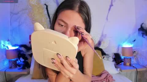 emma_jhoons online show from 10/23/25, 11:09