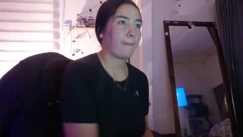 emma_johnson_ online show from 01/13/25, 03:01