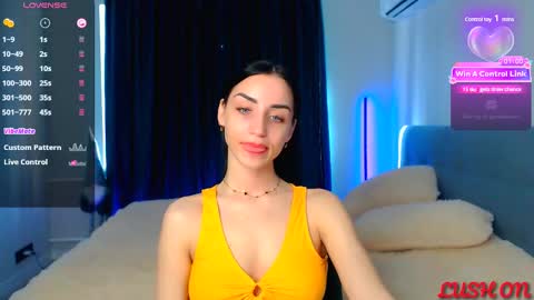 Snapshot of emma_jordan chatting on 03/08/25, 12:09 Emma online show from 03/08/25, 12:09