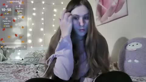 Snapshot of emma_just chatting on 11/01/25, 08:05 emma_just online show from 11/01/25, 08:05