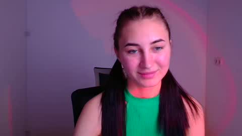 Snapshot of emma_loon chatting on 12/05/24, 09:17 Emma online show from 12/05/24, 09:17