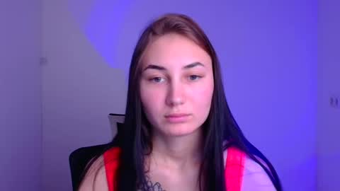 Snapshot of emma_loon chatting on 12/31/24, 09:10 Emma online show from 12/31/24, 09:10
