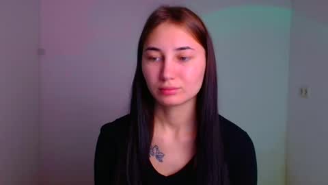 Snapshot of emma_loon chatting on 01/15/25, 06:01 Emma online show from 01/15/25, 06:01