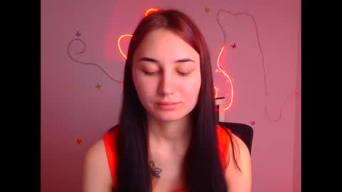 Snapshot of emma_loon chatting on 03/08/25, 10:11 Emma online show from 03/08/25, 10:11