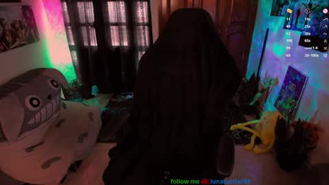 Snapshot of emma_luna059 chatting on 12/09/24, 09:26 LUNA online show from 12/09/24, 09:26