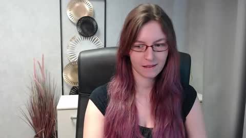 emma online show from 12/02/24, 10:07