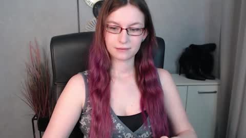 emma online show from 02/05/25, 07:07