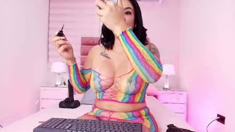 emma online show from 11/23/25, 11:54