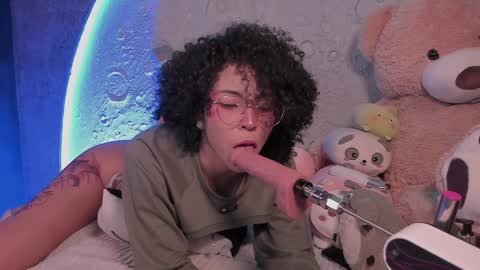 Snapshot of emma_nakamura chatting on 01/27/25, 01:09 online show from 01/27/25, 01:09