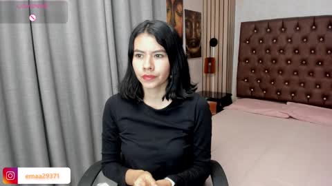 Snapshot of emma_petite4u chatting on 02/12/25, 07:56 Emma online show from 02/12/25, 07:56