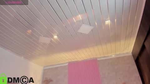 Emma online show from 11/05/25, 10:04