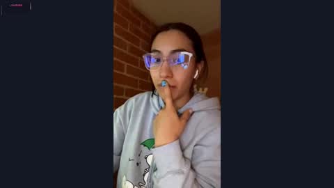 Emma Rouse Independent Model online show from 11/18/25, 04:55