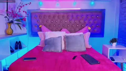 neko  online show from 10/09/25, 10:08