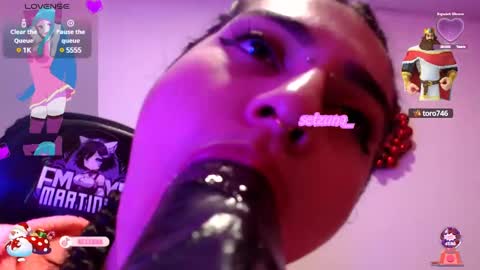 Snapshot of emmaamartinez chatting on 12/17/24, 09:27 modelo independente online show from 12/17/24, 09:27