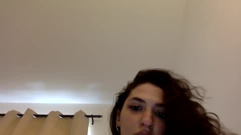 Snapshot of emmababy2322 chatting on 01/30/25, 08:21 Emma online show from 01/30/25, 08:21