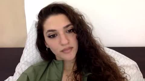 Snapshot of emmababy2322 chatting on 02/07/25, 07:38 Emma online show from 02/07/25, 07:38