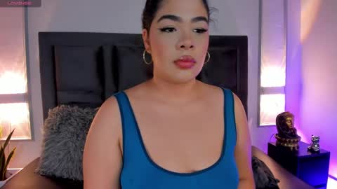 Snapshot of emmabecket2 chatting on 02/19/25, 04:12 emma becket online show from 02/19/25, 04:12