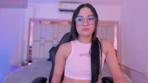 Emma online show from 11/04/25, 11:31