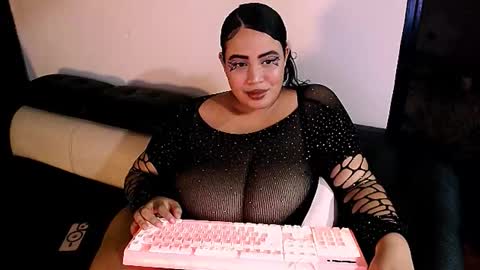 emmacamille2 online show from 10/15/25, 06:57