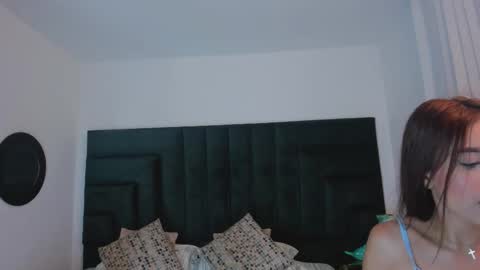 Snapshot of emmacarther chatting on 10/26/25, 06:03 Emma online show from 10/26/25, 06:03