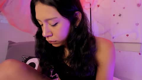 Snapshot of emmaclark_1 chatting on 10/07/25, 08:39 emmaclark_1 online show from 10/07/25, 08:39