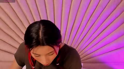 Snapshot of emmaduff_ chatting on 10/07/25, 11:29 online show from 10/07/25, 11:29