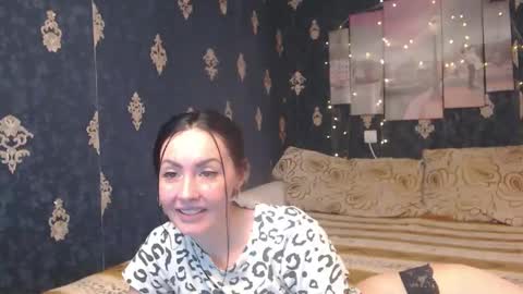 Snapshot of emmagoldx chatting on 12/08/24, 07:26 EmmaGoldX online show from 12/08/24, 07:26