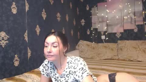 Snapshot of emmagoldx chatting on 12/08/24, 11:03 EmmaGoldX online show from 12/08/24, 11:03
