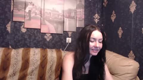 Snapshot of emmagoldx chatting on 01/08/25, 11:21 EmmaGoldX online show from 01/08/25, 11:21