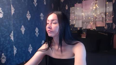 Snapshot of emmagoldx chatting on 09/26/25, 05:11 EmmaGoldX online show from 09/26/25, 05:11