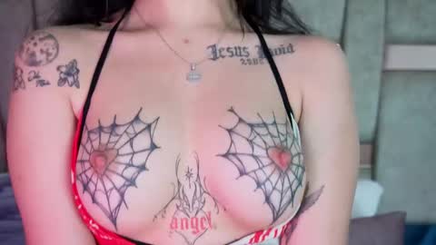 emmajohanson online show from 11/21/25, 07:01