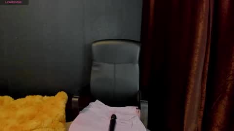 Emma online show from 03/09/25, 02:29