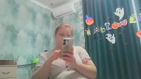 emmamelody online show from 11/01/25, 09:00