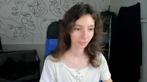 Snapshot of emmanuellbrown chatting on 10/22/25, 10:15 emmanuellbrown online show from 10/22/25, 10:15