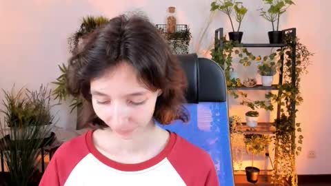 Snapshot of emmanuellbrown chatting on 11/21/25, 12:15 emmanuellbrown online show from 11/21/25, 12:15