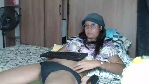 Snapshot of emmasweet95 chatting on 01/25/25, 09:46 emmasweet95 online show from 01/25/25, 09:46
