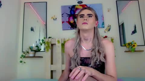 emmavegas19 online show from 01/13/25, 06:59