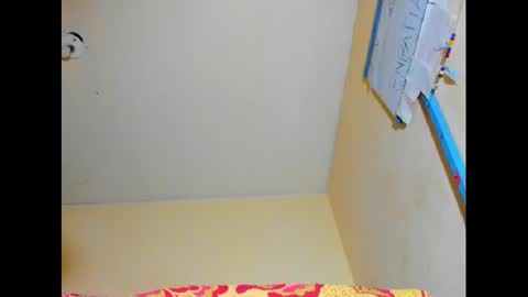 Snapshot of emmawuilian chatting on 02/14/25, 03:58 hi im emmalina welcome to your happy place online show from 02/14/25, 03:58